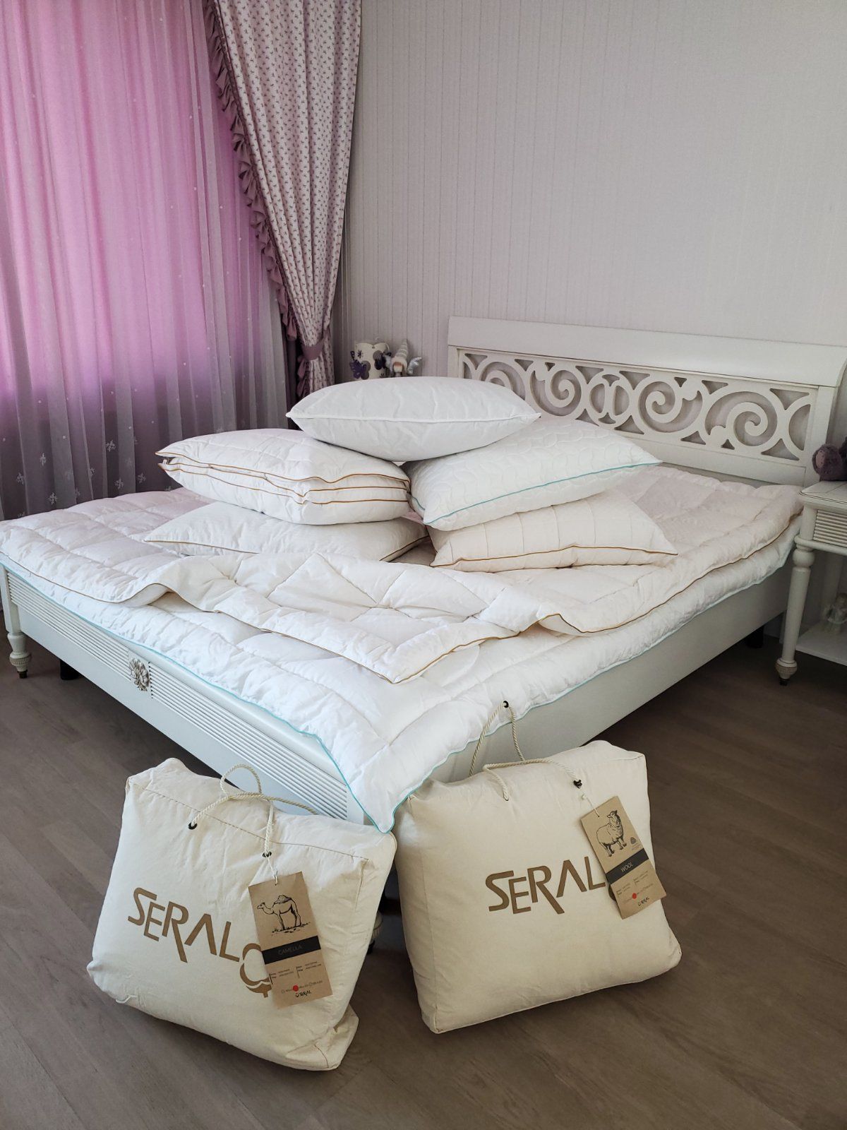 Подушки и одеяла от Seral